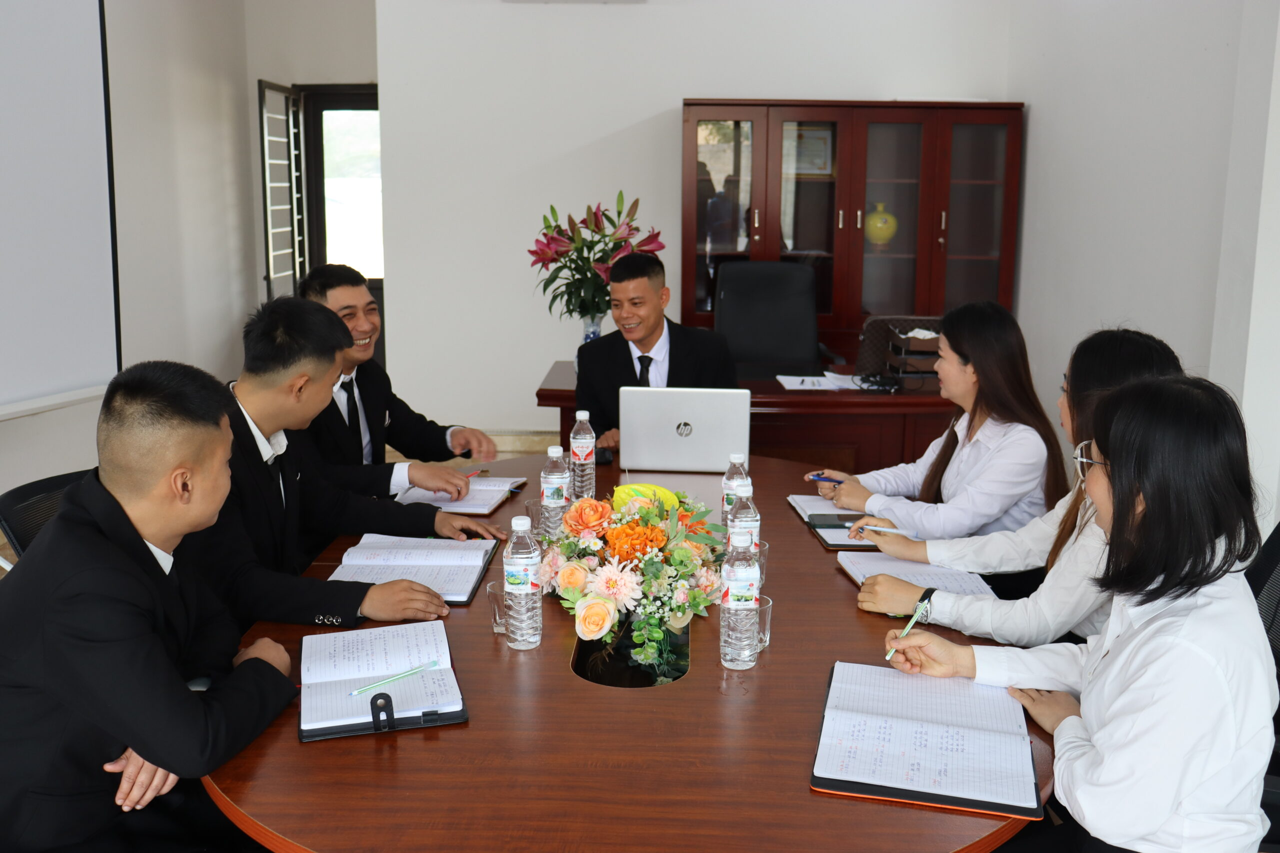 Tuyển dụng chuyên viên logistics kinh nghiệm